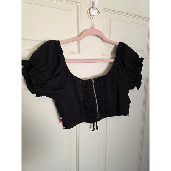 Herencia Collection embroidered micro crop top with puff sleeves - Picture 6 of 7